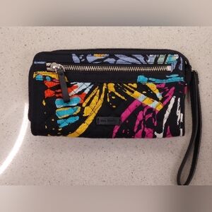 Vera Bradley Wristlet Jazzy Blooms